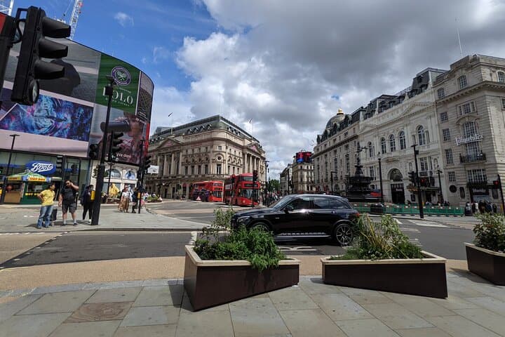Piccadilly street