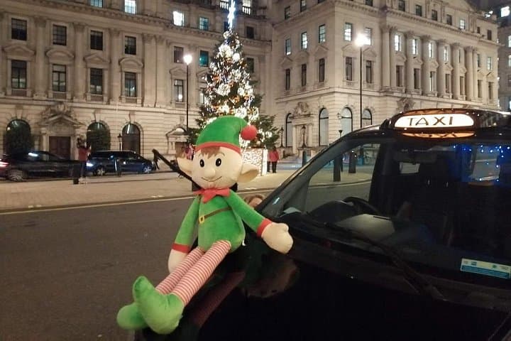 London Private Christmas Lights Taxi Tour with Pick Up