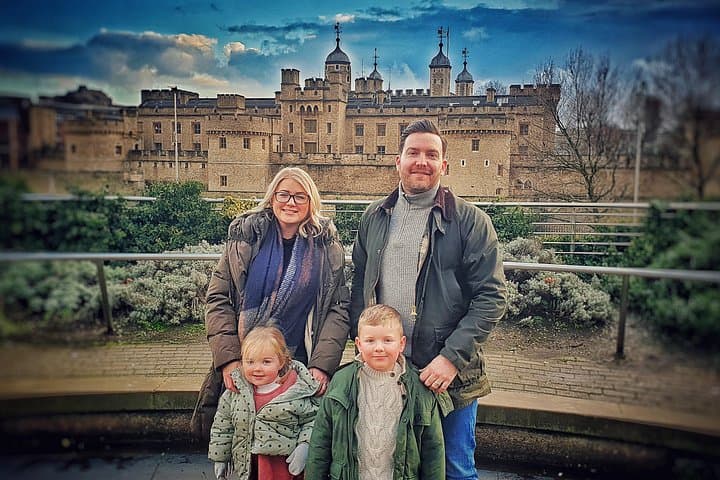 Black Cab Tour of London - Narrated Taxi Tour Guide - History Sightseeing