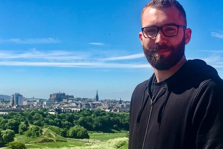Edinburgh's Landscapes Tours with a Local Guide: Private & Personalized