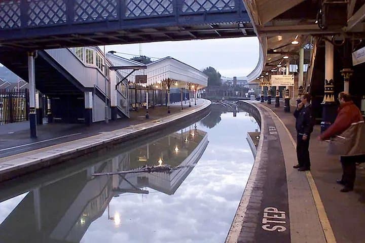 Historical Lewes: A Self-Guided Walking Tour