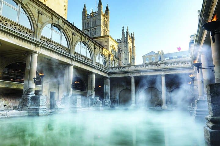 Stonehenge and Bath Day Guided Tour from London