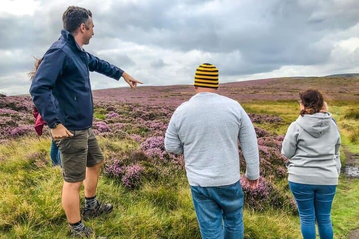 Chris Guiding