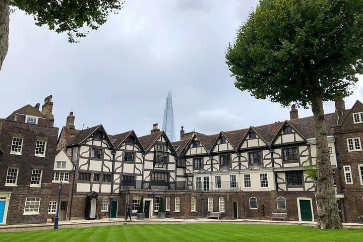 Ultimate Royal London: Tower of London & City of Westminster Tour