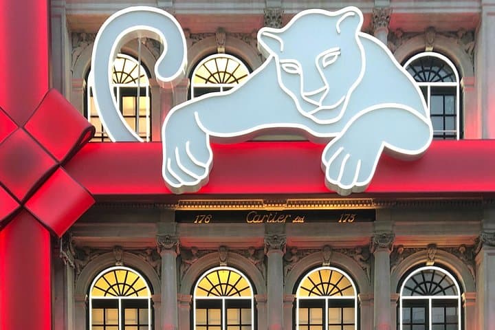 Cartier store lights in 2020
