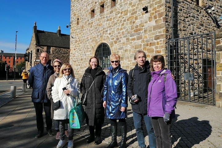 Glasgow City Centre Walking Tour with Local Guide