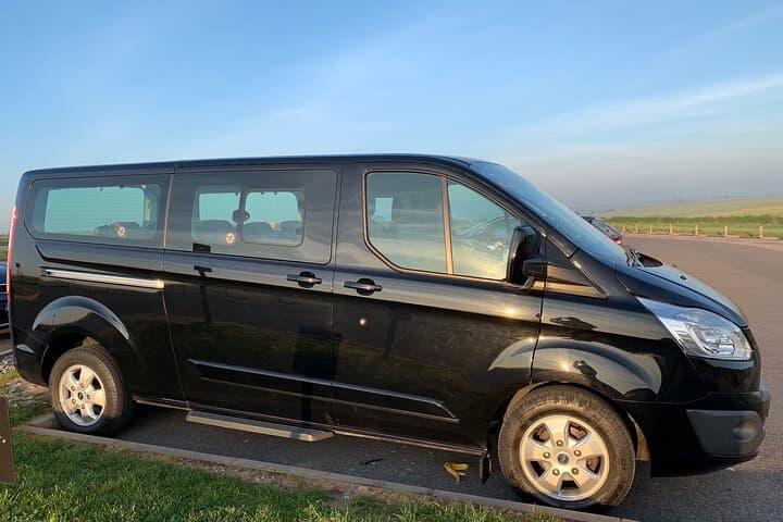 9 seater Ford Tourneo