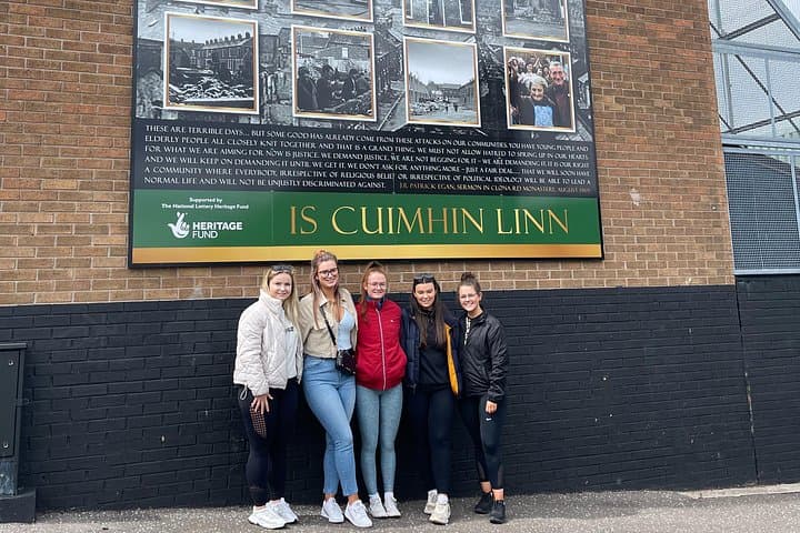 Falls Area - Taxi Tours NI - Belfast City Mural Tour