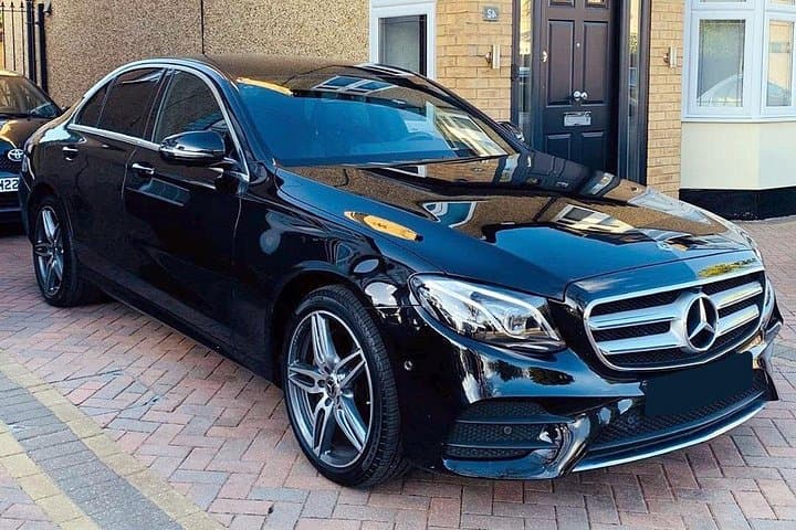 Departure Transfer: Edinburgh to Airport EDI by Business Car