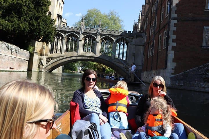 Shared Punt Tour - Cambridge