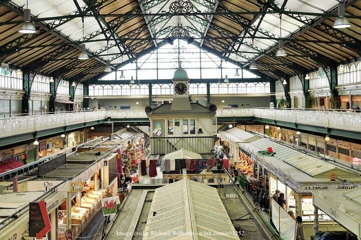 Welcome to Cardiff: Private 2-hour Walking Tour
