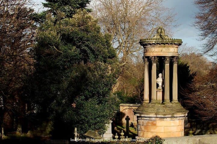 Off The Beaten Path Edinburgh: Dean Village Private Walking Tour