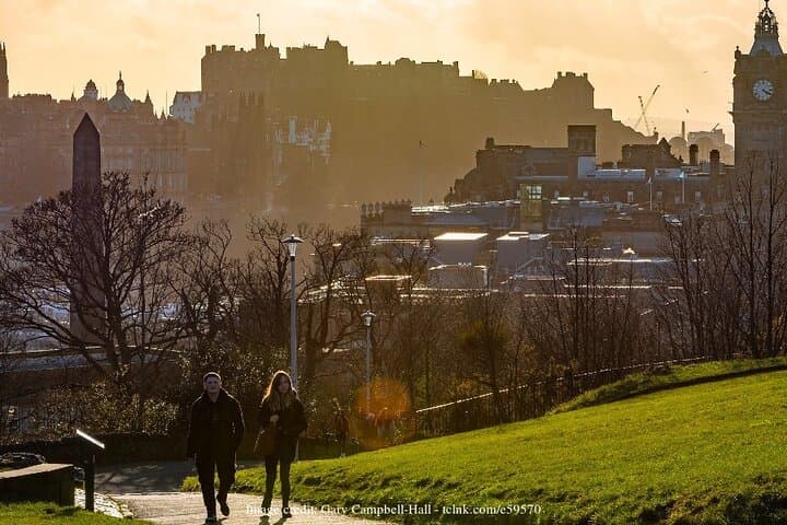 Private Full-Day Walking Tour in Edinburgh with Edinburgh Castle