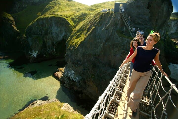 carrick-a-rede rope bridge