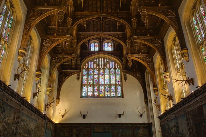 Private Tour of Hampton Court Palace with Award-Winning Architectural Historian