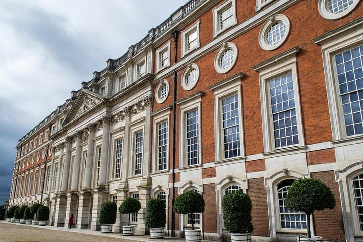 Private Tour of Hampton Court Palace with Award-Winning Architectural Historian