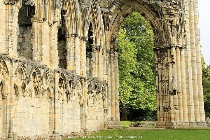 On the Beat: Murders, Crime & Mystery Private York Walking Tour