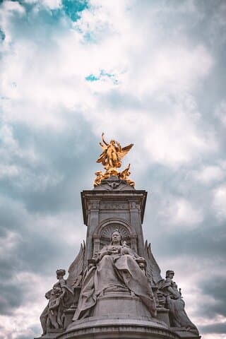Monarchy and Politics in London - Self-Guided Walking Tours