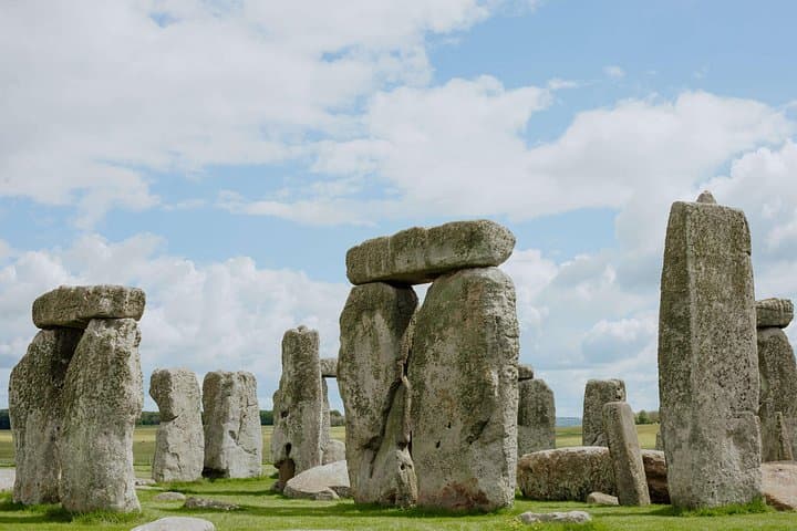 Discover the mysteries of Stonehenge and the people who built it