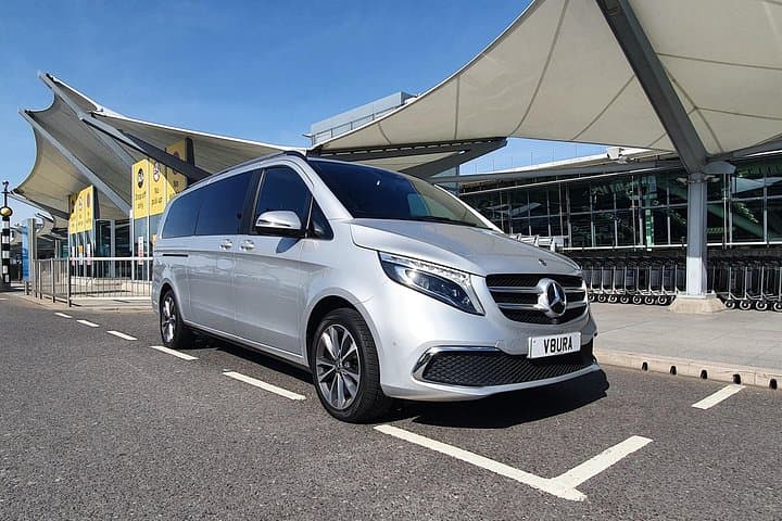 Luxury Airport Transfer from Lincolnshire to London Heathrow Airport (LHR) using a local English Chauffeur