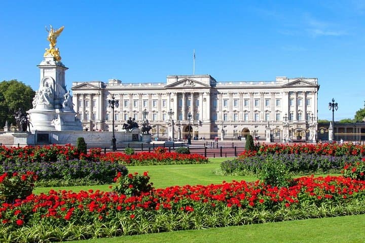 London’s Crown Secret: Self-Guided Royal Puzzle Quest
