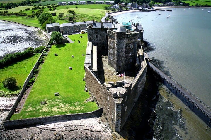 Linlithgow palace, Blackness &Stirling Castle Private Tour