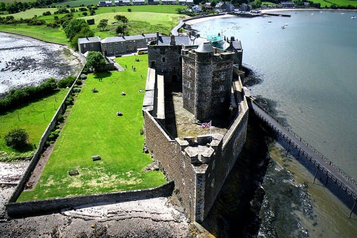 Blackness & Stirling Castle, Wallace Monument Private Tour
