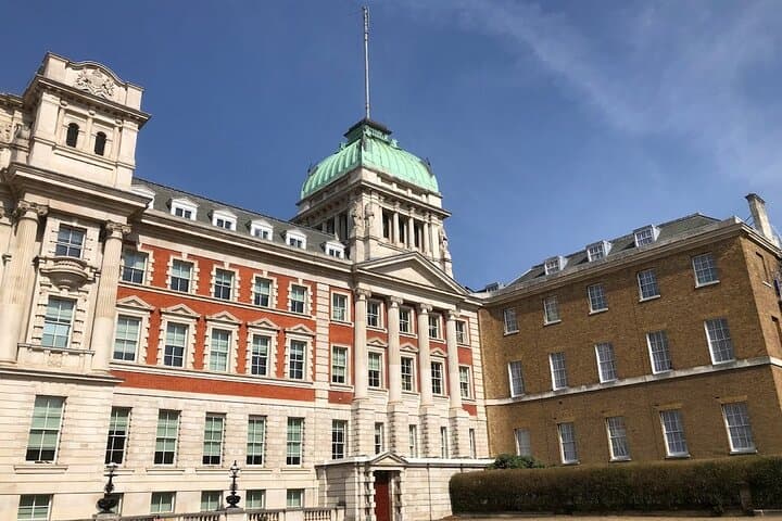 Private London Churchill tour with Blue Badge Tourist Guide