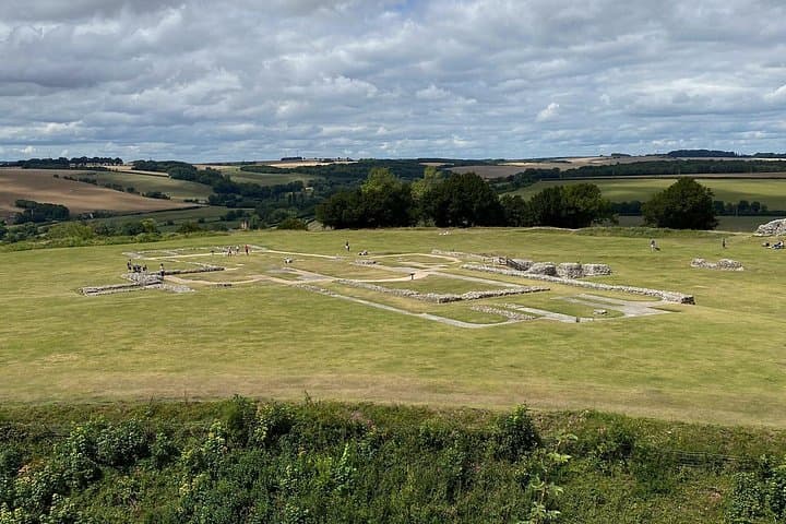 Salisbury Tour App, Hidden Gems Game and Big Britain Quiz (1 Day Pass) UK