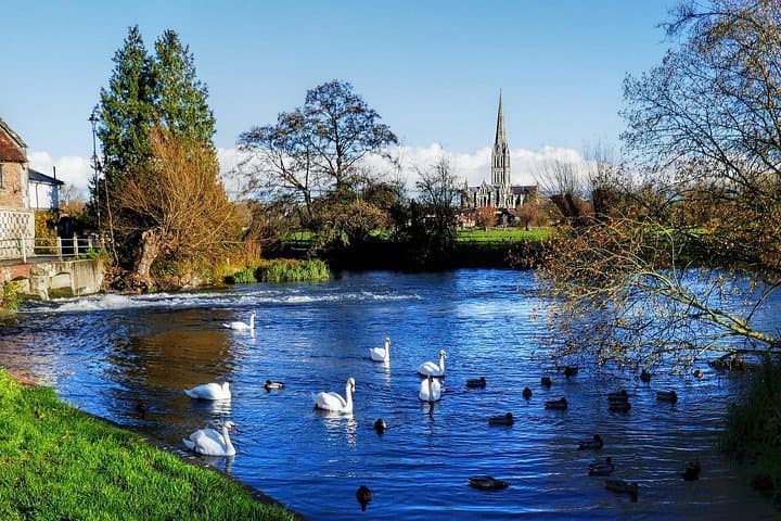 Salisbury Tour App, Hidden Gems Game and Big Britain Quiz (1 Day Pass) UK
