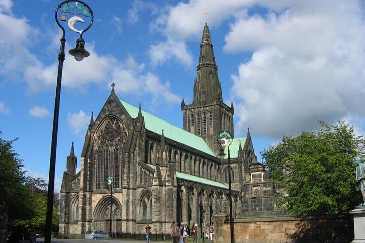 From Greenock: Stirling Castle and Glasgow Private Tour