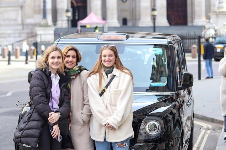Guests by my London Taxi