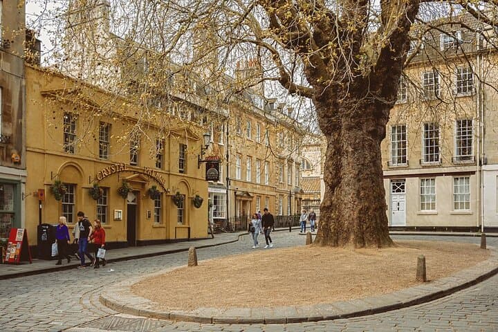 Interactive Treasure Hunt Experience of Bath's Secrets