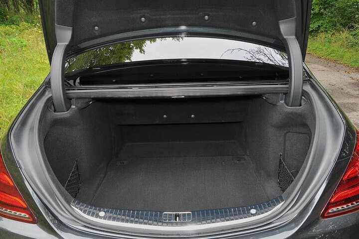 Luxury Private Car Transfer from Edinburgh Airport EDI to Glasgow