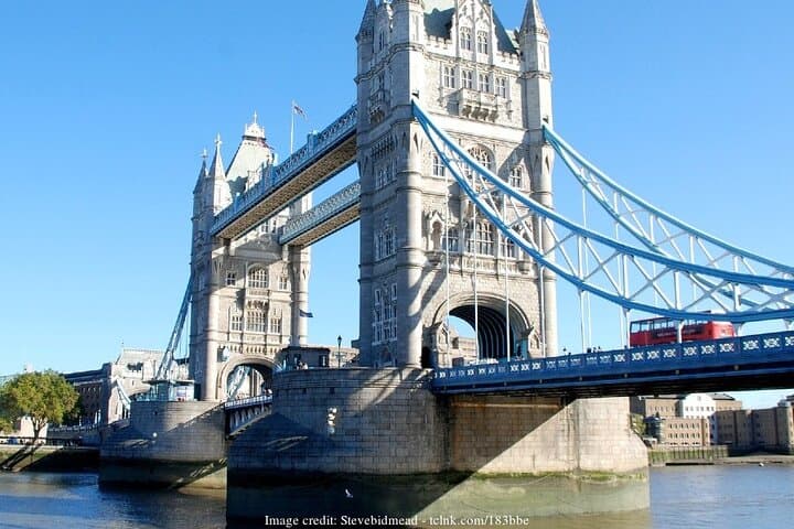 Private Tour of the Tower of London including the Crown Jewels