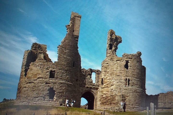 3 day walking tour of Northumberland Coast and Castles