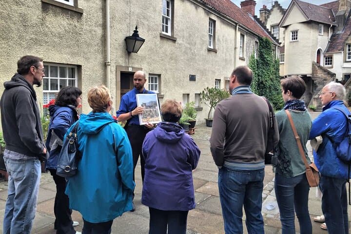 Private Royal Mile walking tour - Discover the history of our most famous street