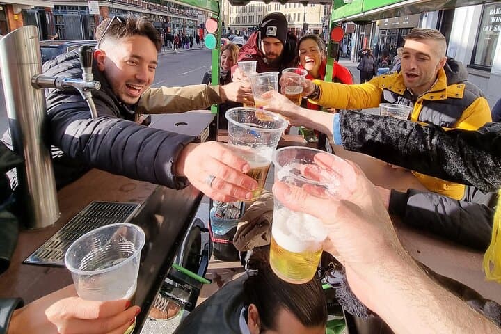 London beer or prosecco bike tour