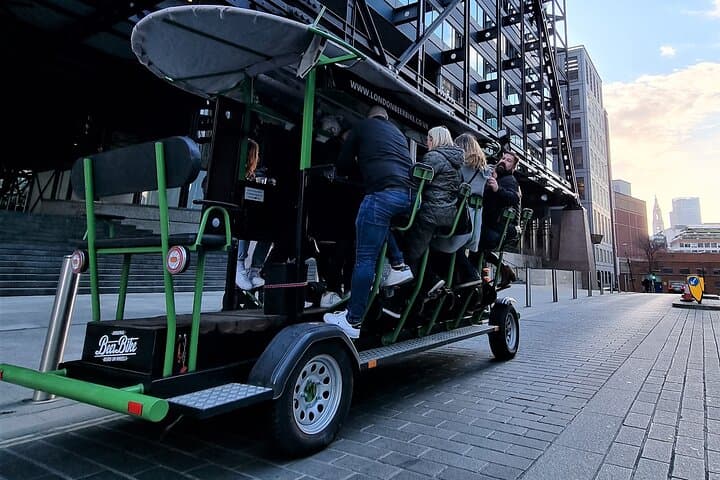 London beer or prosecco bike tour