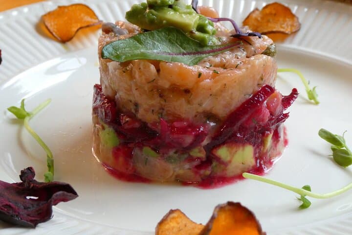 International, quick, Tartare of Salmon with a French twist