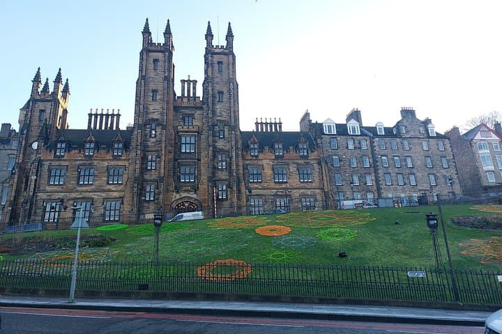 Interactive Treasure Hunt of Edinburgh's Secrets