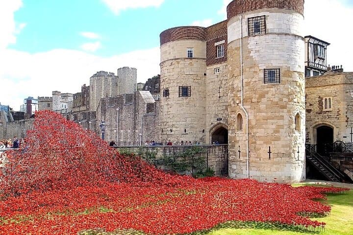 Private 3-hour Tour of The Iconic Tower of London & Tower Bridge