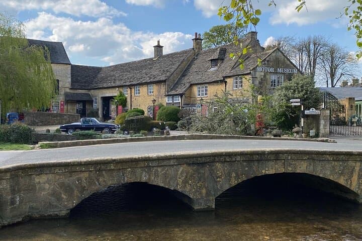 Private Cotswolds villages from London