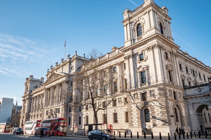 Bike Tour of London - Top Attractions with Private Guide