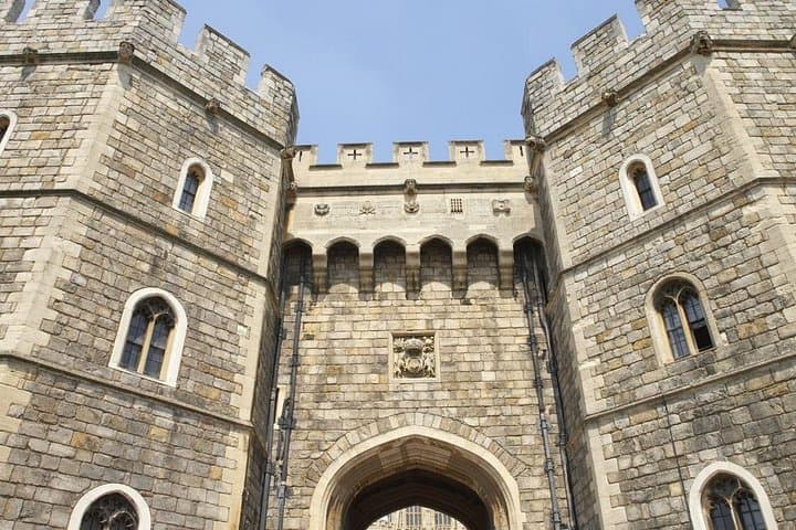 Walking Tour : Panorama of Westminster (with Changing of the Guard) + Windsor