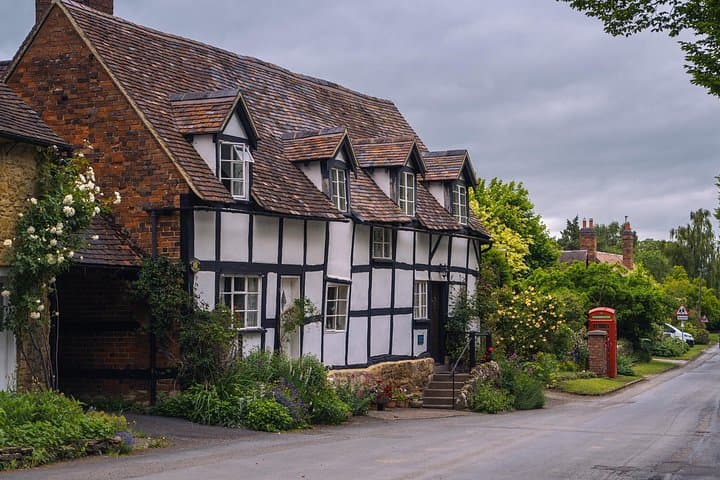 Explore the Hidden Gems of Cotswolds Private Tour