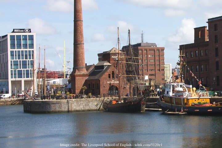Welcome to Liverpool: Private 2-hour Walking Tour