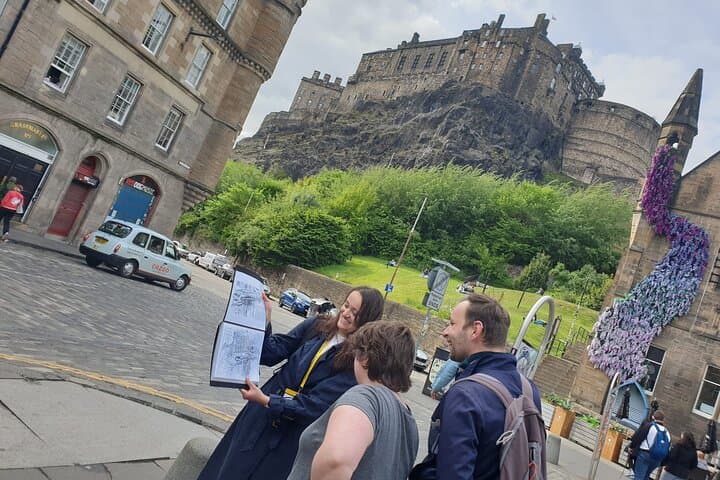 Private Discovery Tour: Edinburgh Strange & Secret History French