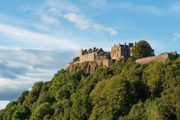 Edinburgh: Stirling Castle & Loch Lomond Private Luxury Day Tour