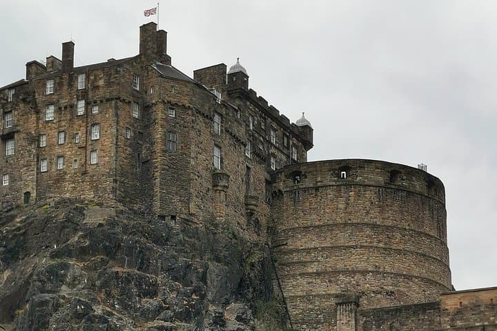 Edinburgh Old Town Private Self-Guided Tour